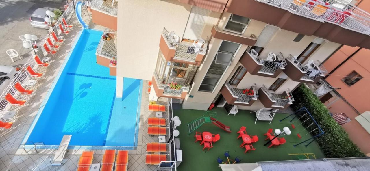 Hotel Cosmos Rimini Exterior foto