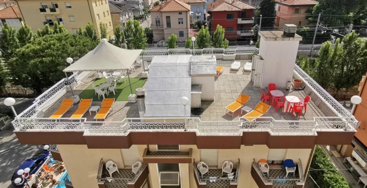 Hotel Cosmos Rimini Exterior foto